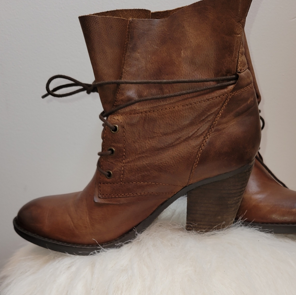 Steven Madden Ravina in Leather Cognac